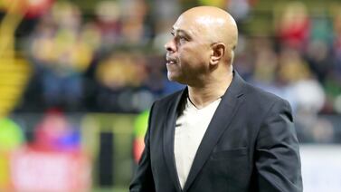 Mauricio Wright explotó contra el arbitraje tras la derrota ante el Herediano