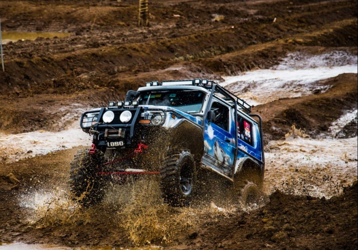 Randall Jiménez Castro es el dueño de un Suzuki Samurai de 1988 al que bautizó Lobo. Foto: Cortesía