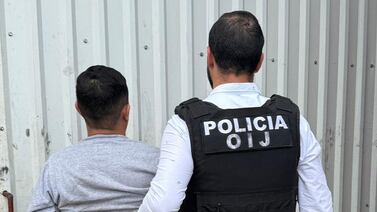 Carro robado en Heredia fue recuperado en Pavas y hay un detenido