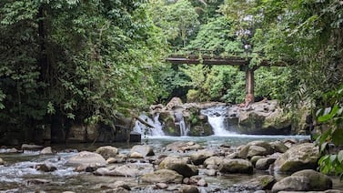 Amigos intentaron rescatar a estadounidense que falleció en poza El Salto, pero ya era demasiado tarde