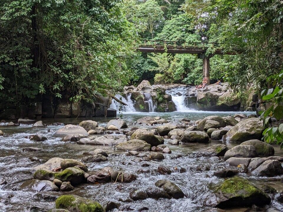 Poza El Salto en la Fortuna de San Carlos