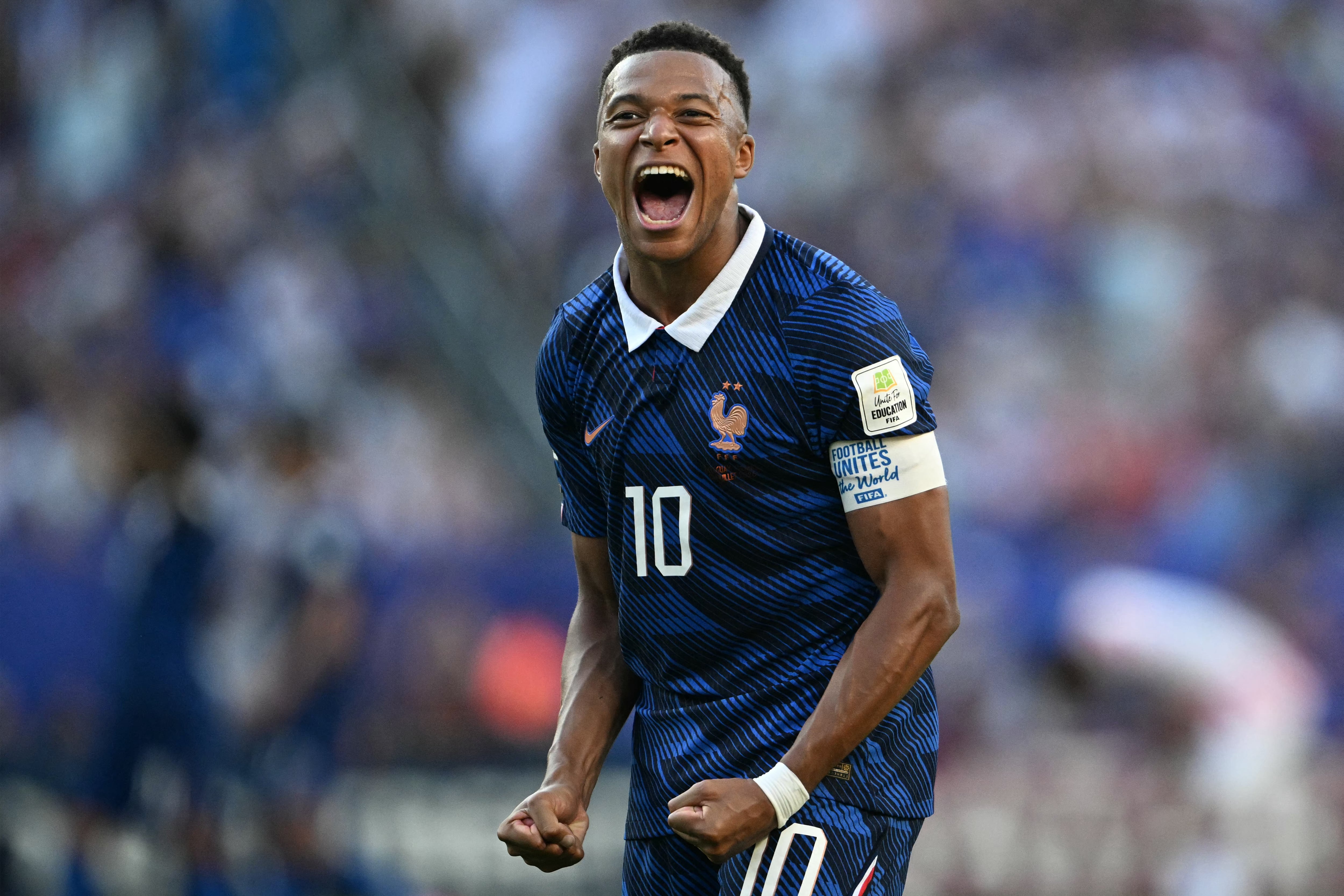 Kylian Mbappe celebra su anotacion contra Paraguay que le dio la victoria a Francia y avanzo a octavos de final del Mundial 2026.