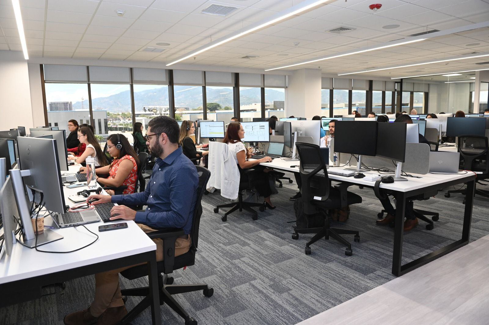 El centro de servicios que inauguró Cencora en Costa Rica se ubica en American Free Zone, en Heredia. La empresa llegó al país en el 2023 y actualmente tiene 160 colaboradores.