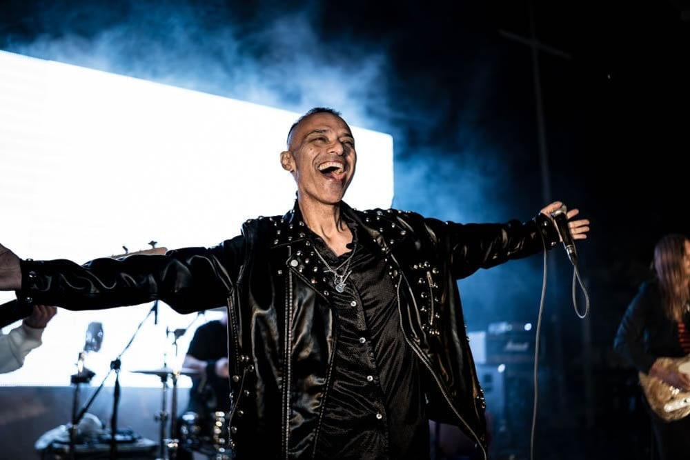 Muere Xava Drago, vocalista del grupo Coda, y deja al mundo del rock en luto.
