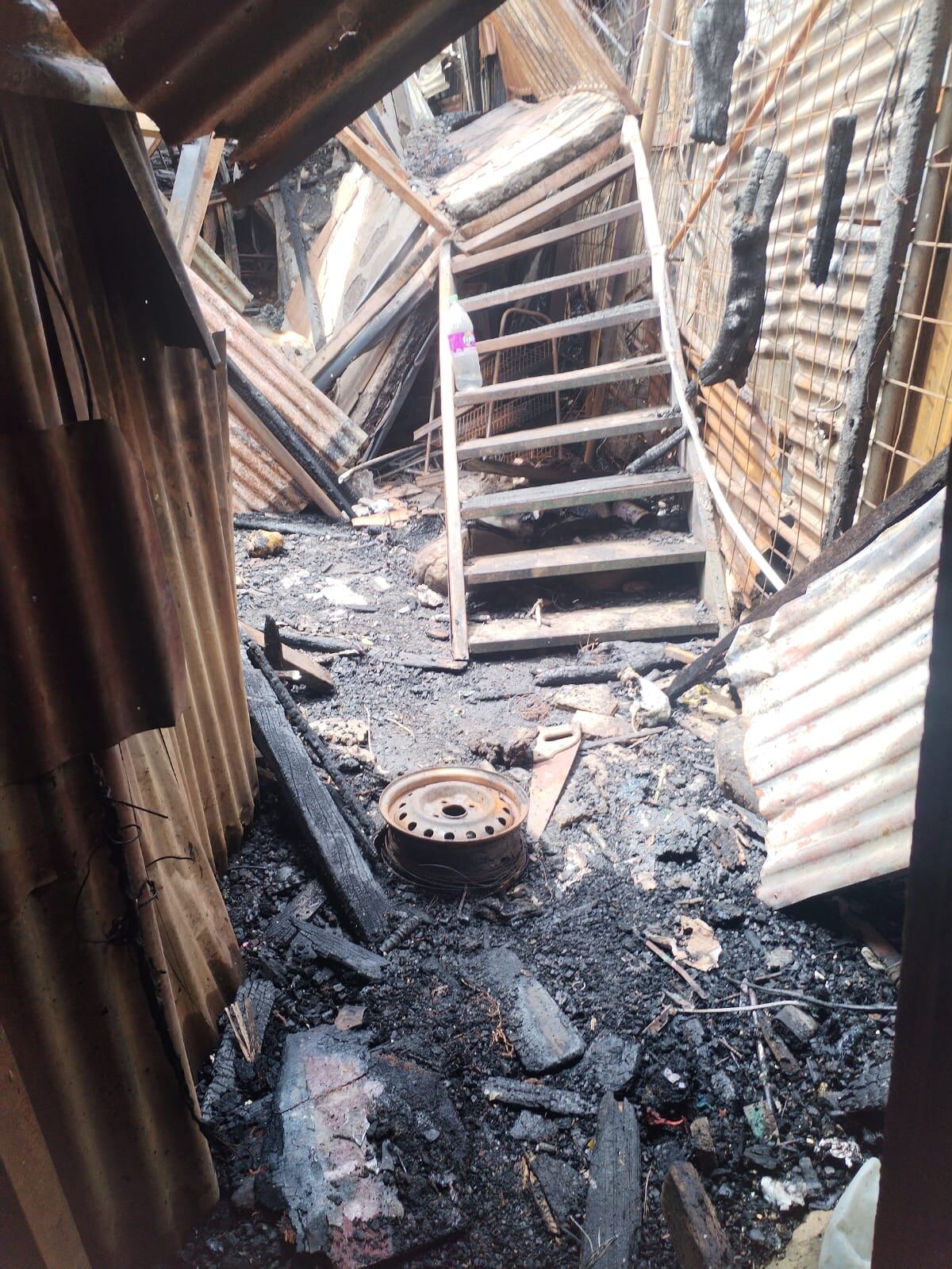 Familia lo perdió todo en incendio y es su segunda tragedia en menos de cinco años.