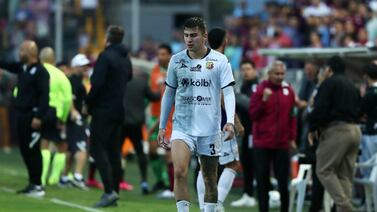No va a creer la acción que hizo Fernán Faerron con el joven al que le botó el celular en el Saprissa
