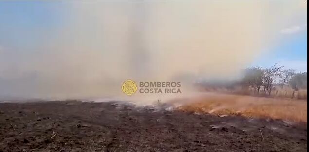 tornado de fuego