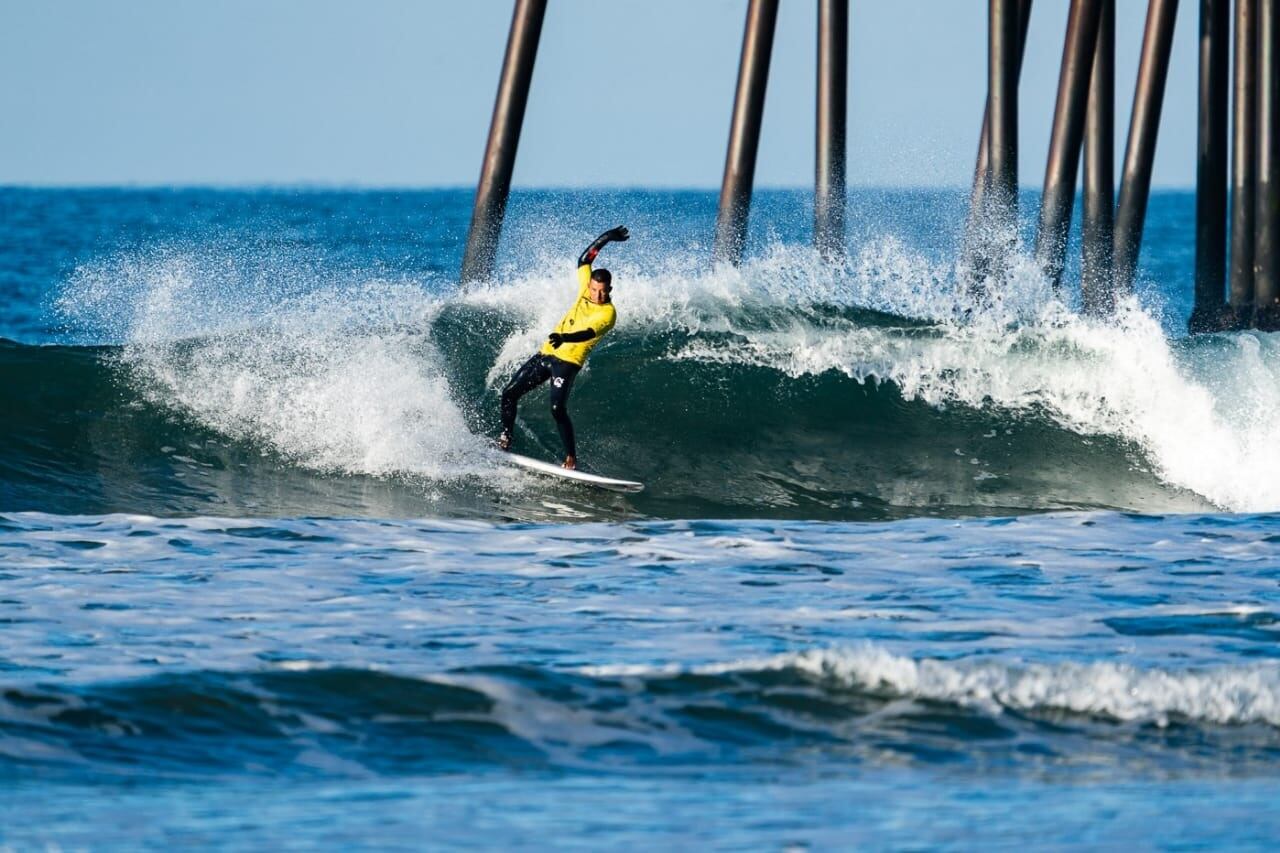 Roy Calderón, parasurfista. Cortesía.