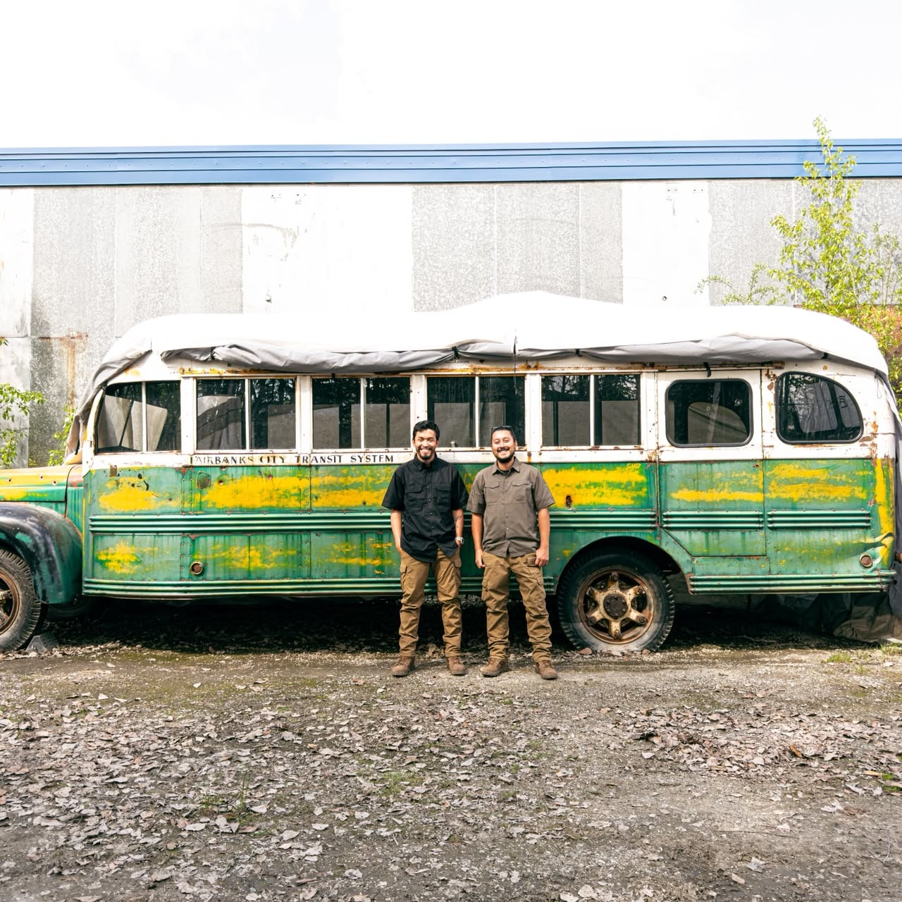 Lidier Guzmán, de Liberia, y Jeudrin Ali, de Santa Cruz, manejaron miles de kilómetros desde Costa Rica para cumplir el sueño de llegar a Alaska