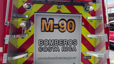 Río se desbordó en Costa Rica y obligó a evacuar de emergencia a nueve personas