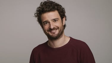 El actor español Gorka Otxoa revela que estuvo a punto de morir cuatro veces en Costa Rica