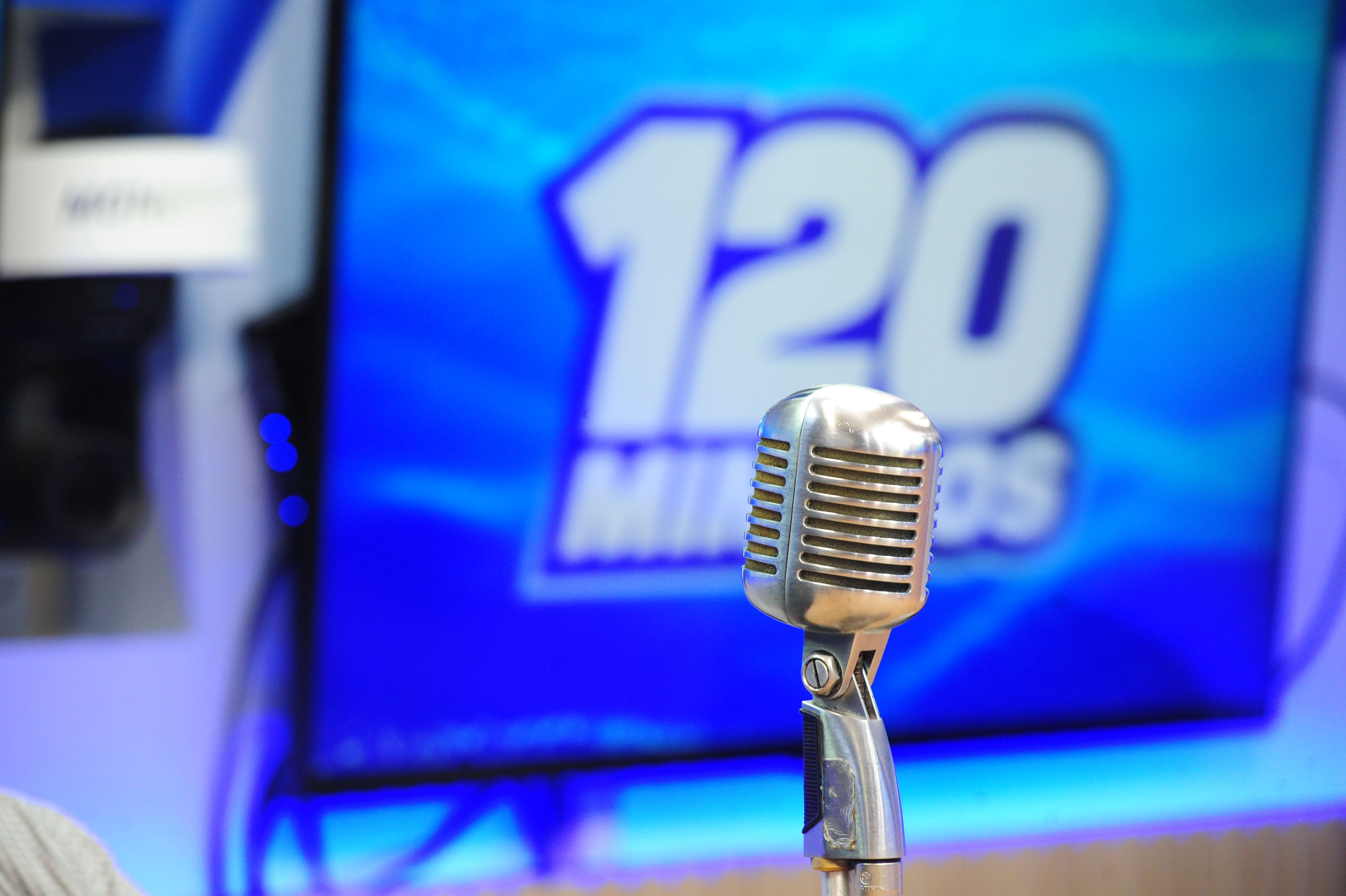 Programa deportivo 120 Minutos Repretel.