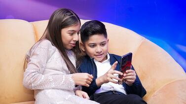 Papá de participante de Nace una estrella viaja casi 500 kilómetros los fines de semana para ver a su hija cantar en vivo