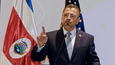 Diputados explotan por la forma en que Presidencia justificó mentira de Rodrigo Chaves