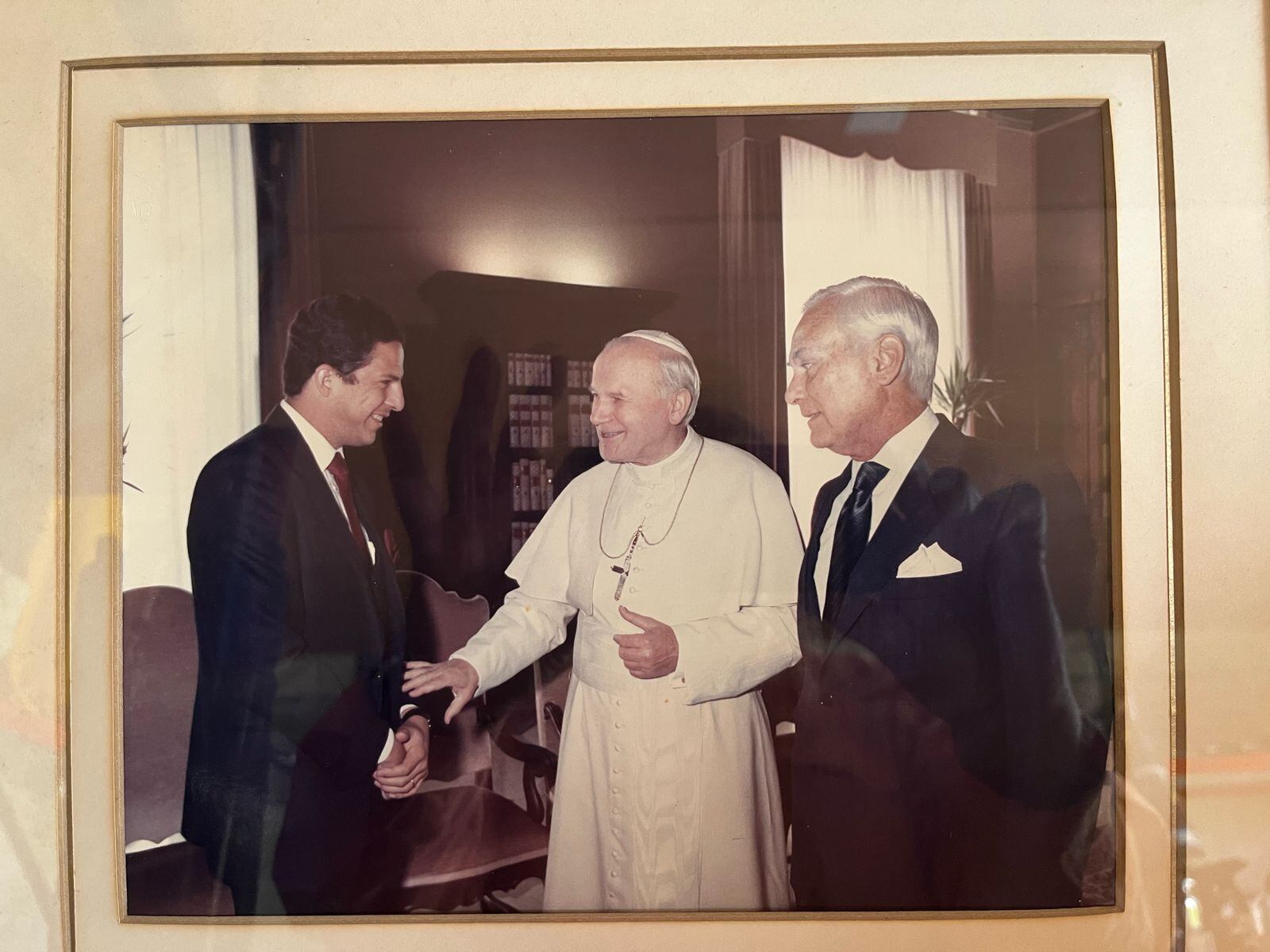 El expresidente Luis Guillermo Solís contó cómo fue el emotivo encuentro que tuvo con el papa Francisco