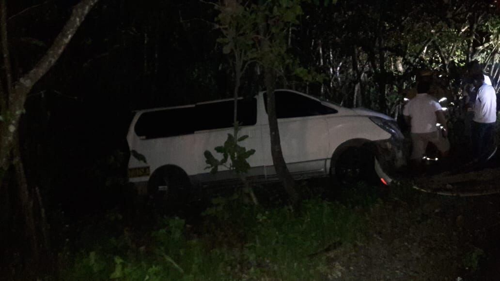 Choque buseta trailer deja cuatro fallecidos.Foto cortesía.