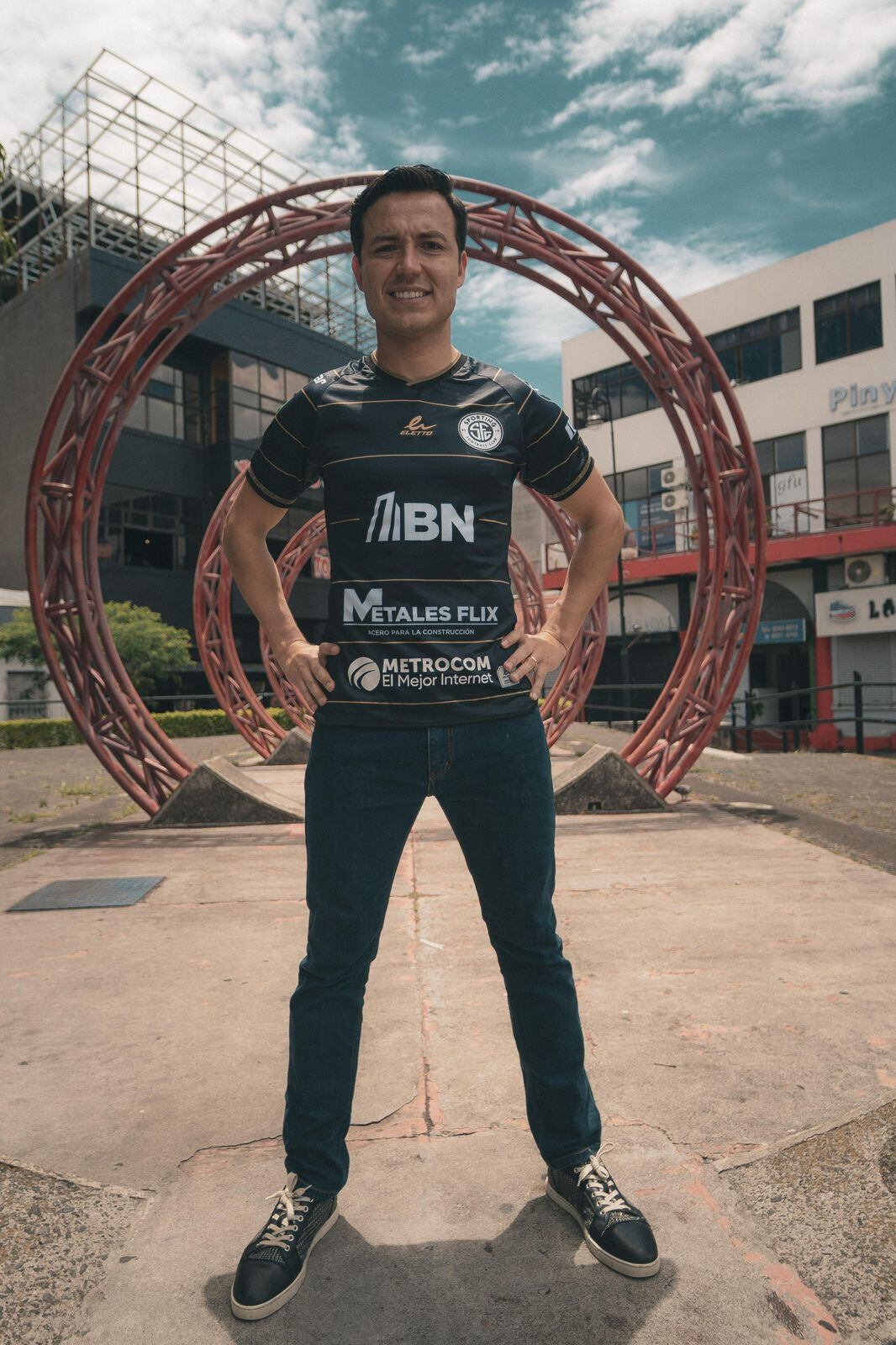 El delantero mexicano Erick "Cubo" Torres jugará con el Sporting por los próximos tres torneos cortos. Prensa SFC.