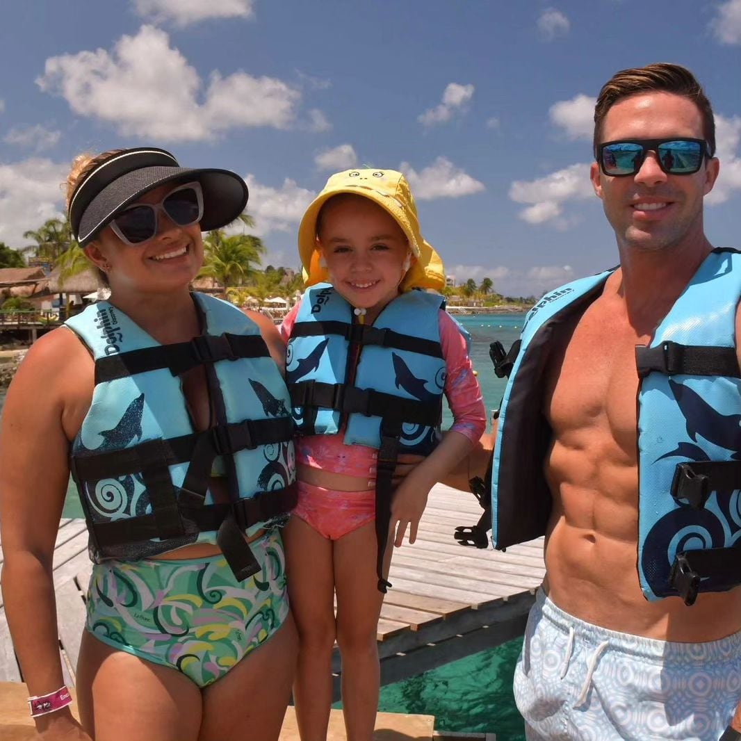 Ítalo Marenco y su familia en crucero