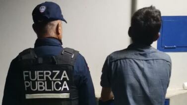 Moto sin placa permitió dar con supuesto ladrón de cable telefónico