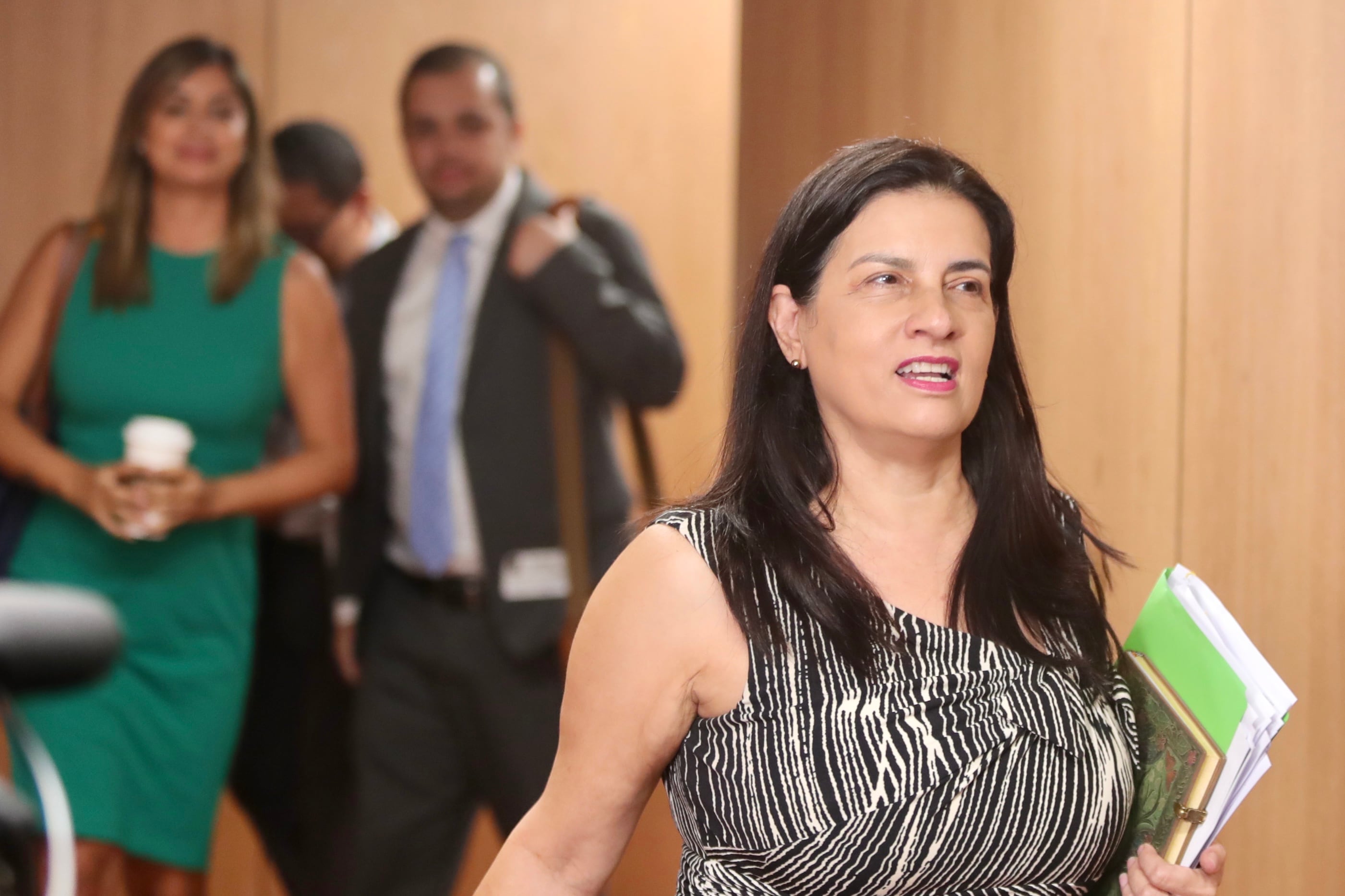 30/10/2023 La Presidenta de la CCSS (Caja Costarricense Seguro Social Marta Esquivel a una comisión de la asamblea legislativa. Foto Alonso Tenorio