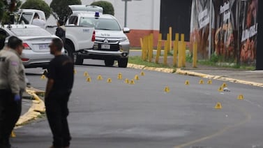 Revelan cómo ocurrió el triple crimen de jóvenes cerca de locales de comidas