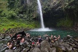 Catarata Río La Fortuna es reconocida como uno de los mejores lugares turísticos del mundo
