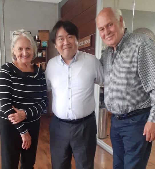 Don José María Fallas, mejor conocido como Pepe, y su esposa doña Daisy Elizondo, jamás imaginaron que, siendo ya ciudadanos de oro cultivarían café de la variedad Geisha al que le pusieron "Café Geisha".