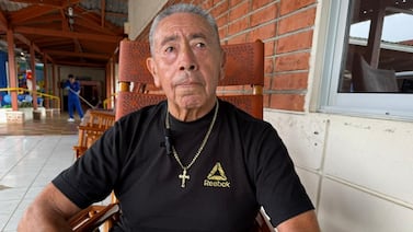 Peleó contra Chuck Norris, cruzó el Darién, perdió una pierna y sigue enseñando artes marciales