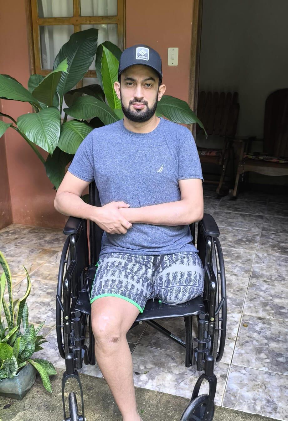 Josué Valverde lleva ocho meses de vivir con una fractura de clavícula y nada que le dan cita para la operación