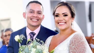 Periodistas de Repretel Melissa Umaña y Diego Vargas muestran fotos de su boda y una sorprende