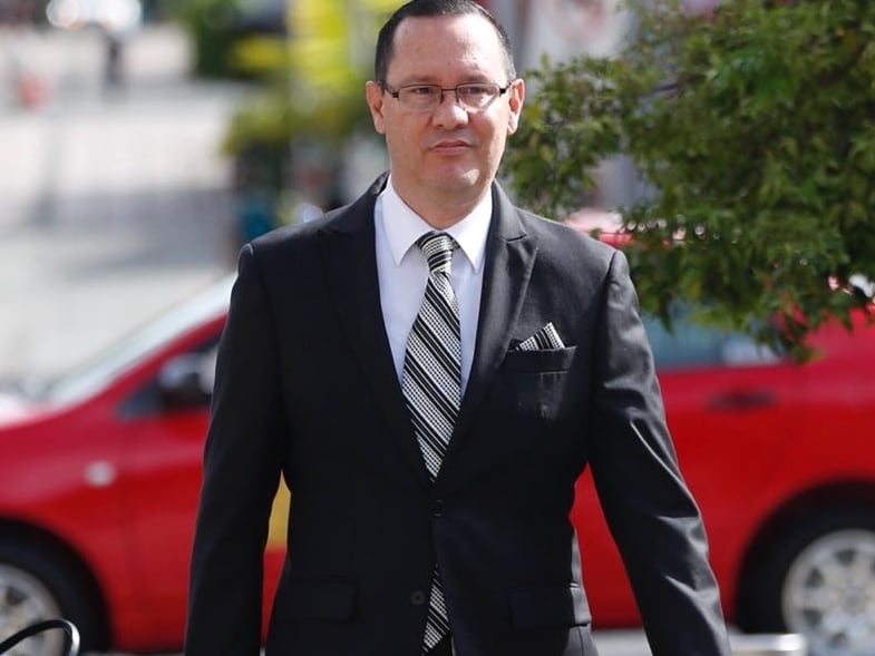 Celso Gamboa llega a la Fiscalía de Fraudes para rendir declaraciones por un supuesto tráfico de influencias. Foto: José Cordero