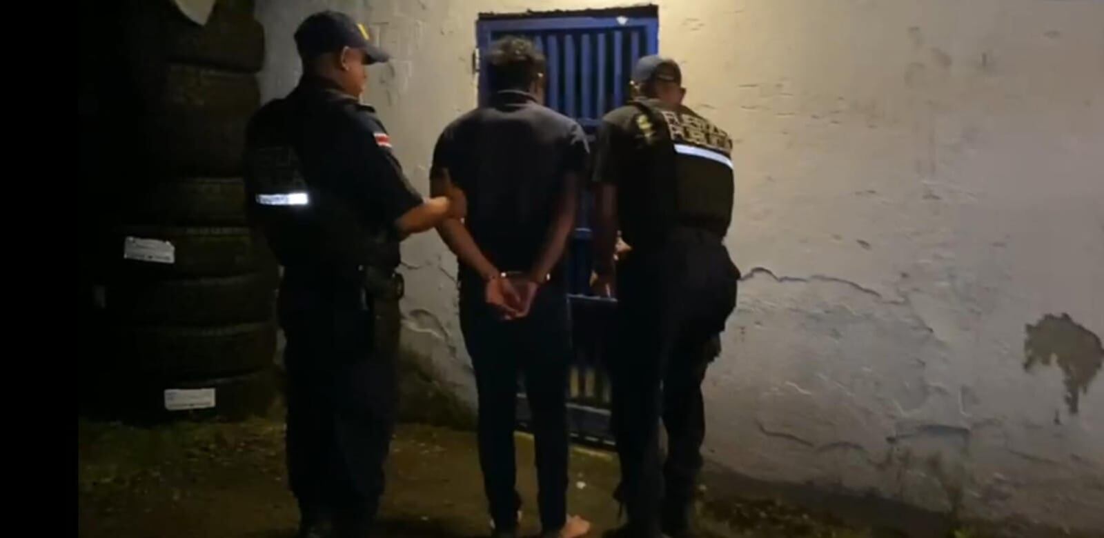 Hernández fue detenido poco después de que la mujer denunció lo sucedido.