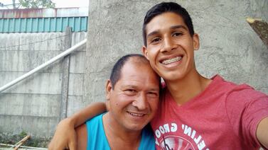 La promesa que jugador de San Carlos le hizo a su papá y que lo convirtió en futbolista