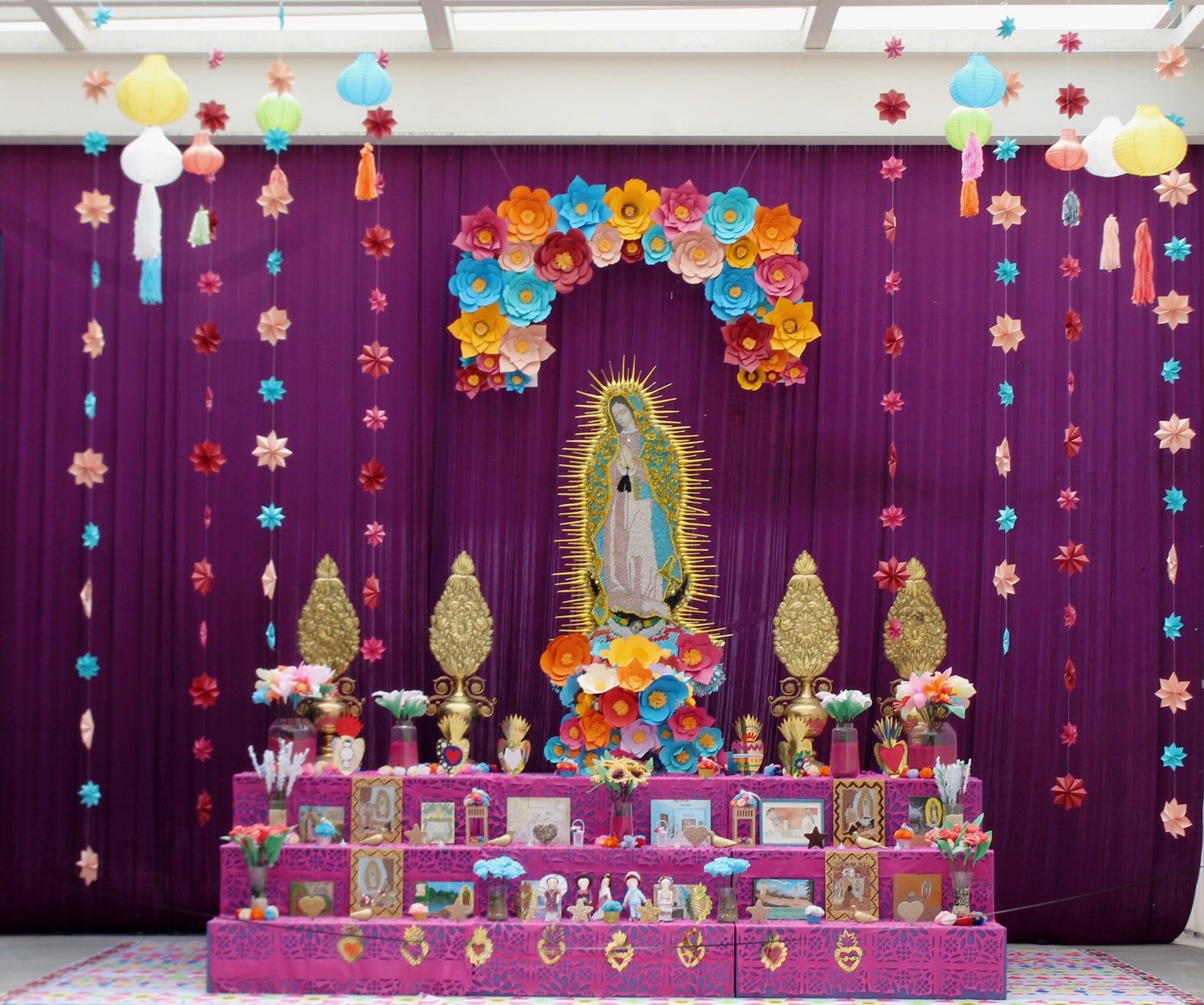 El viaje a México para 2 personas que regalaremos incluye visita a la basílica de la virgencita de Guadalupe, la cual es una de las más visitadas del planeta.