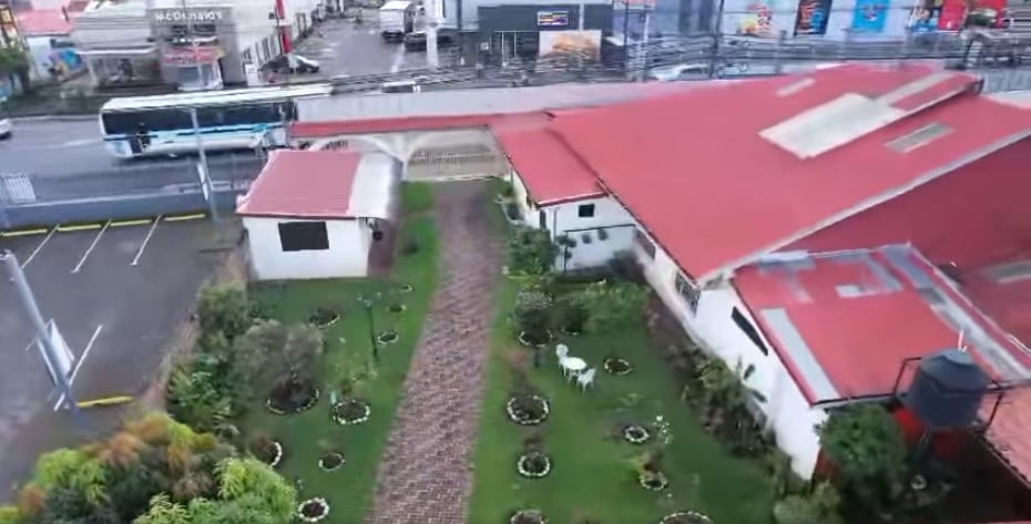 En el colegio de Gravilias redujeron los minutos de las lecciones
