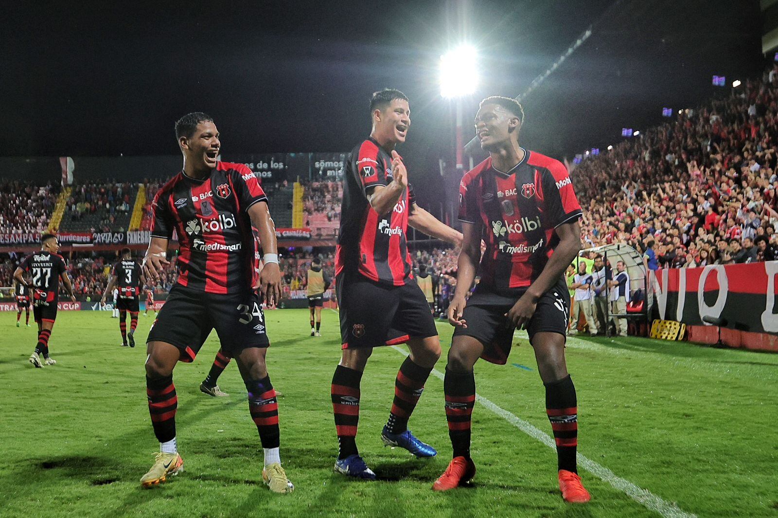30/10/2024/ Juego entre Liga Deportiva Alajuelense vs Antigua durante la Central American Cup en el estadio Alejandro Morera Soto.
