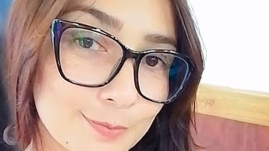 Hija de mujer asesinada en su propia casa sospecha que crimen fue cometido por alguien cercano a ella