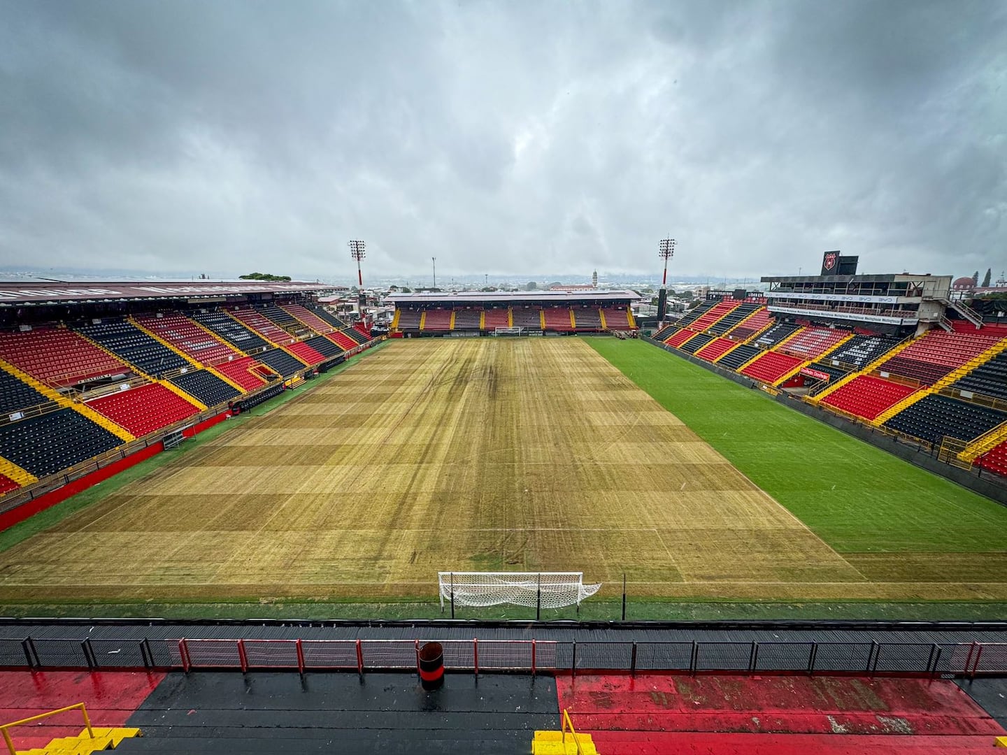 Alajuelense: Arsenal Ex-Player Transfer & Content Writer Role