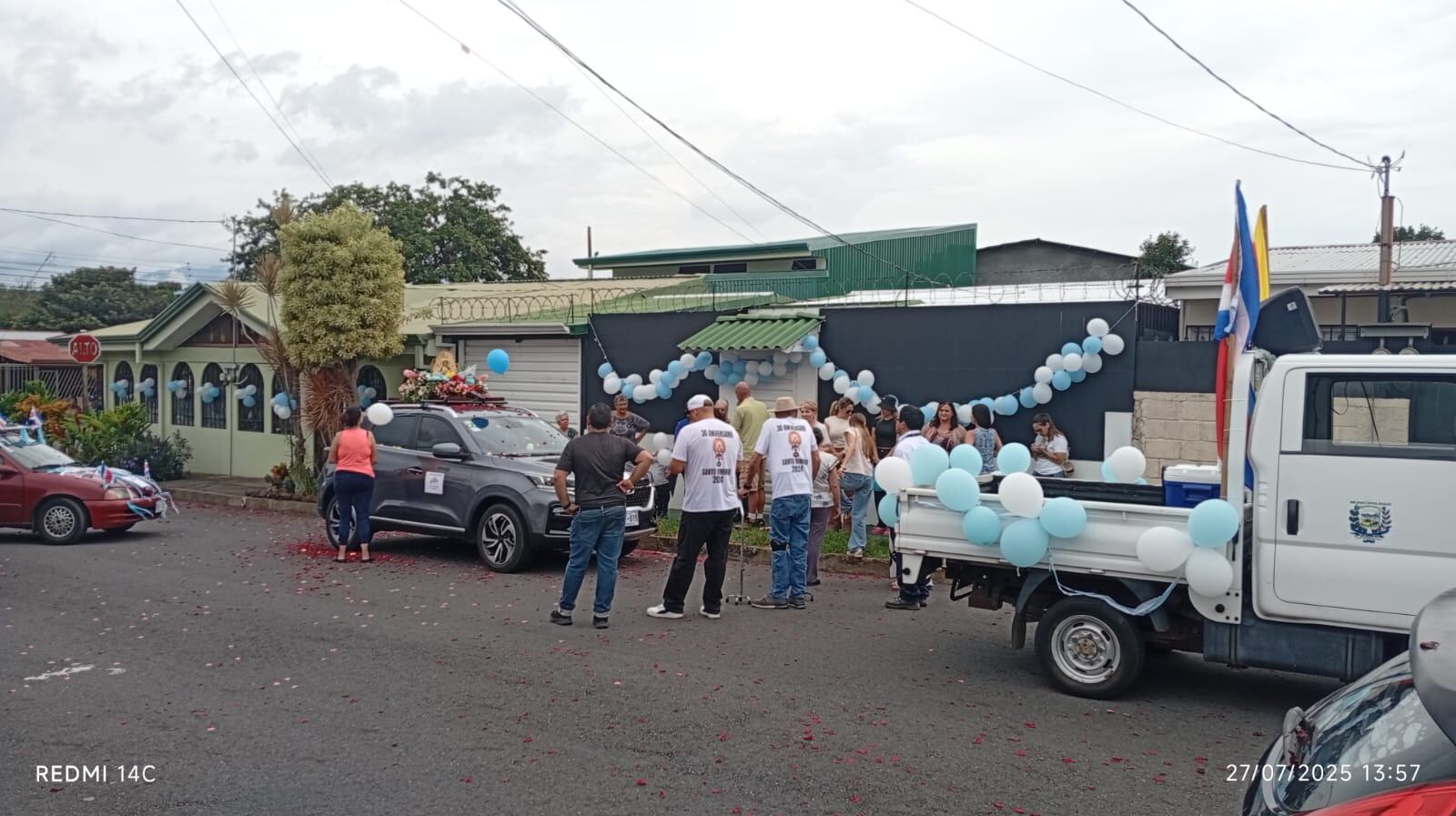 José Francisco Valerio Arce cumplió 31 años de organizar la caravana de la virgencita en honor a la Negrita de los Ángeles, este 2025 también luchó por una ermita en la Casa de la Cultura de la comunidad y la imagen de 1 metro la hizo el escultor Luis Alonso Ramírez como parte de la colección "Desde el origen".