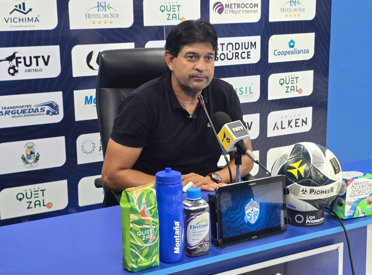 José Saturnino Cardozo
Entrenador de Liberia
Torneo Apertura 2025
29 de setiembre del 2025
Cortesía: Municipal Liberia