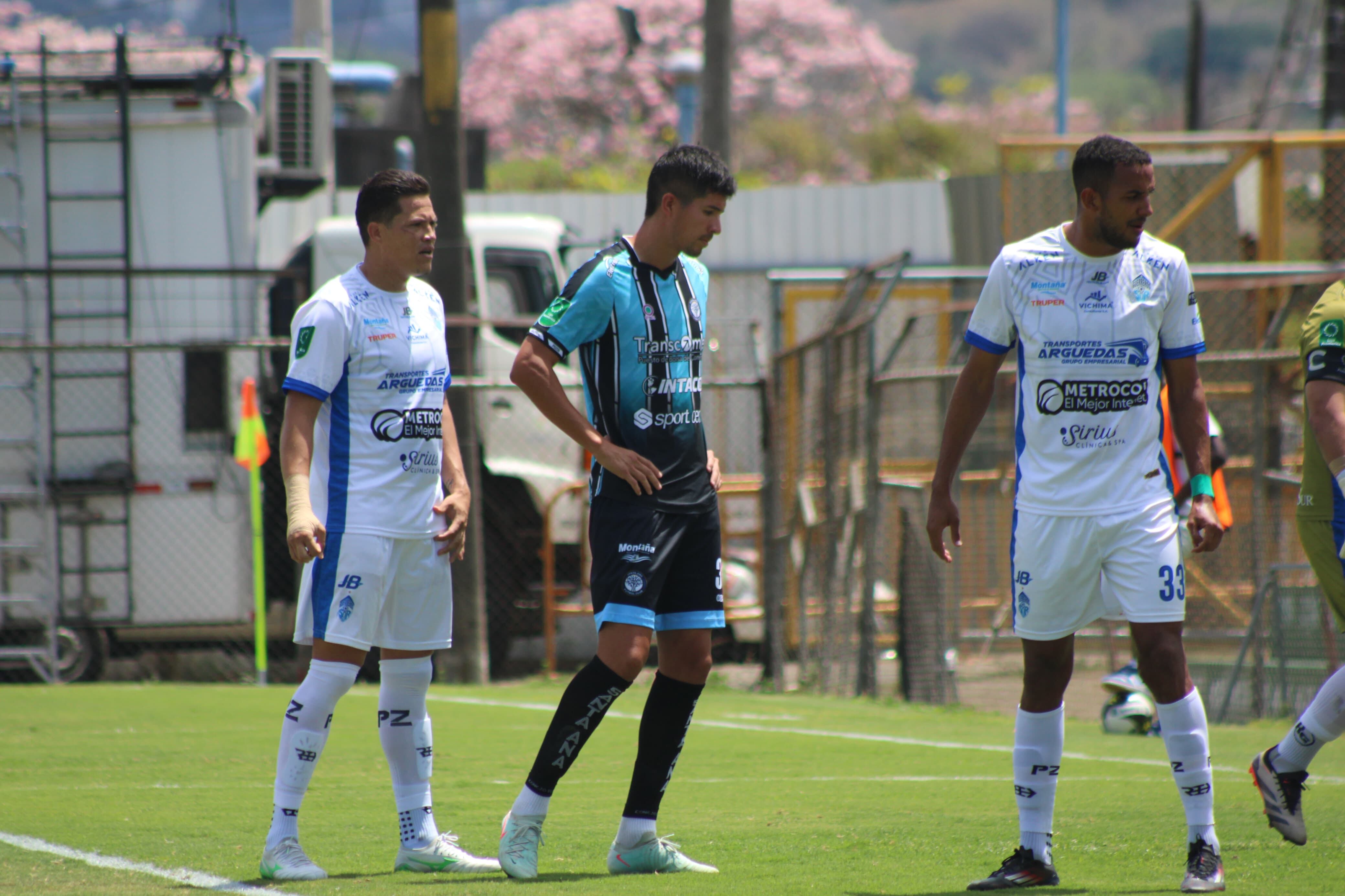 Santa Ana - Pérez Zeledón. Estadio de Piedades. Prensa Santa Ana.