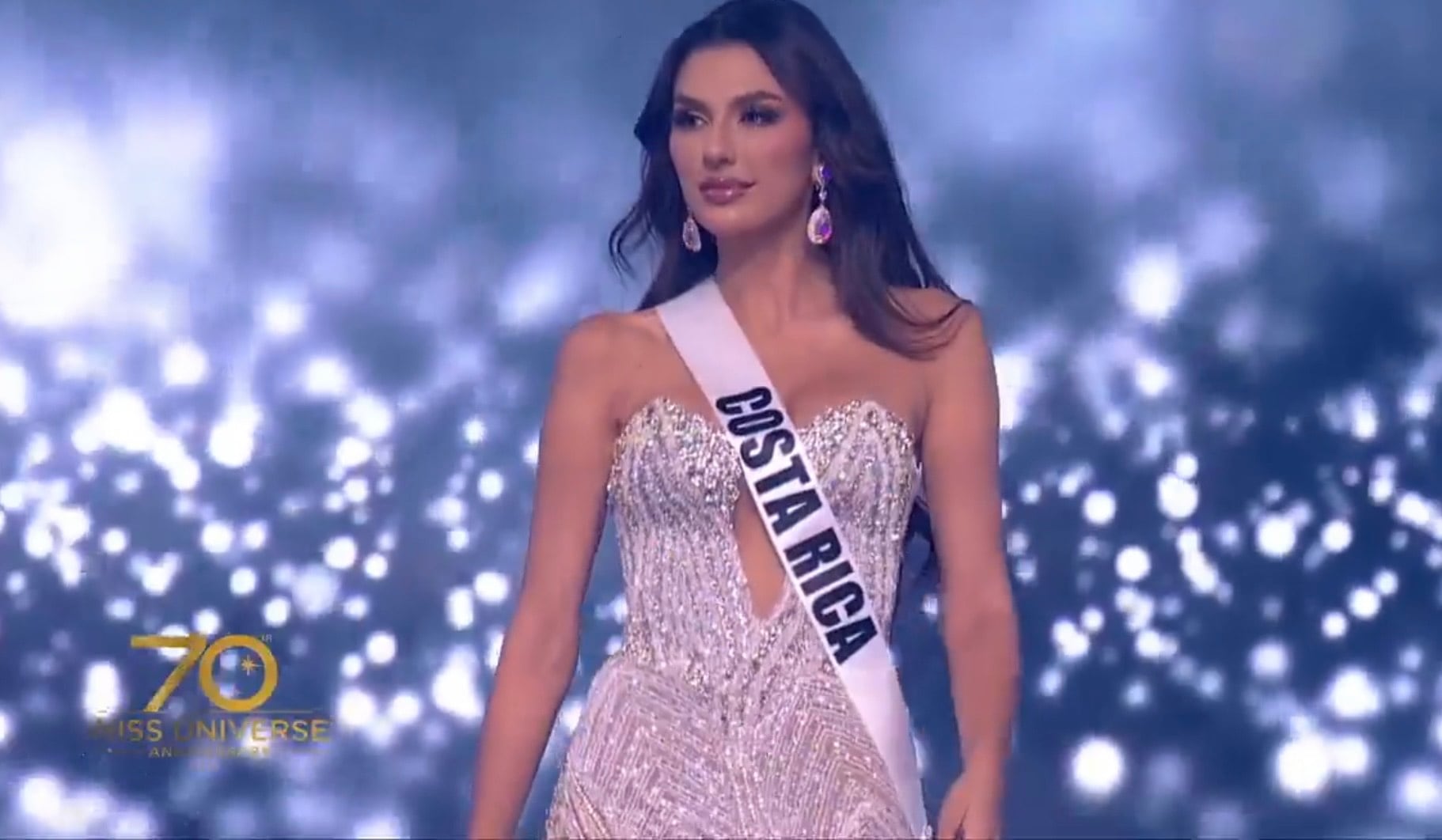 Valeria Rees como Miss Costa Rica 2021.
