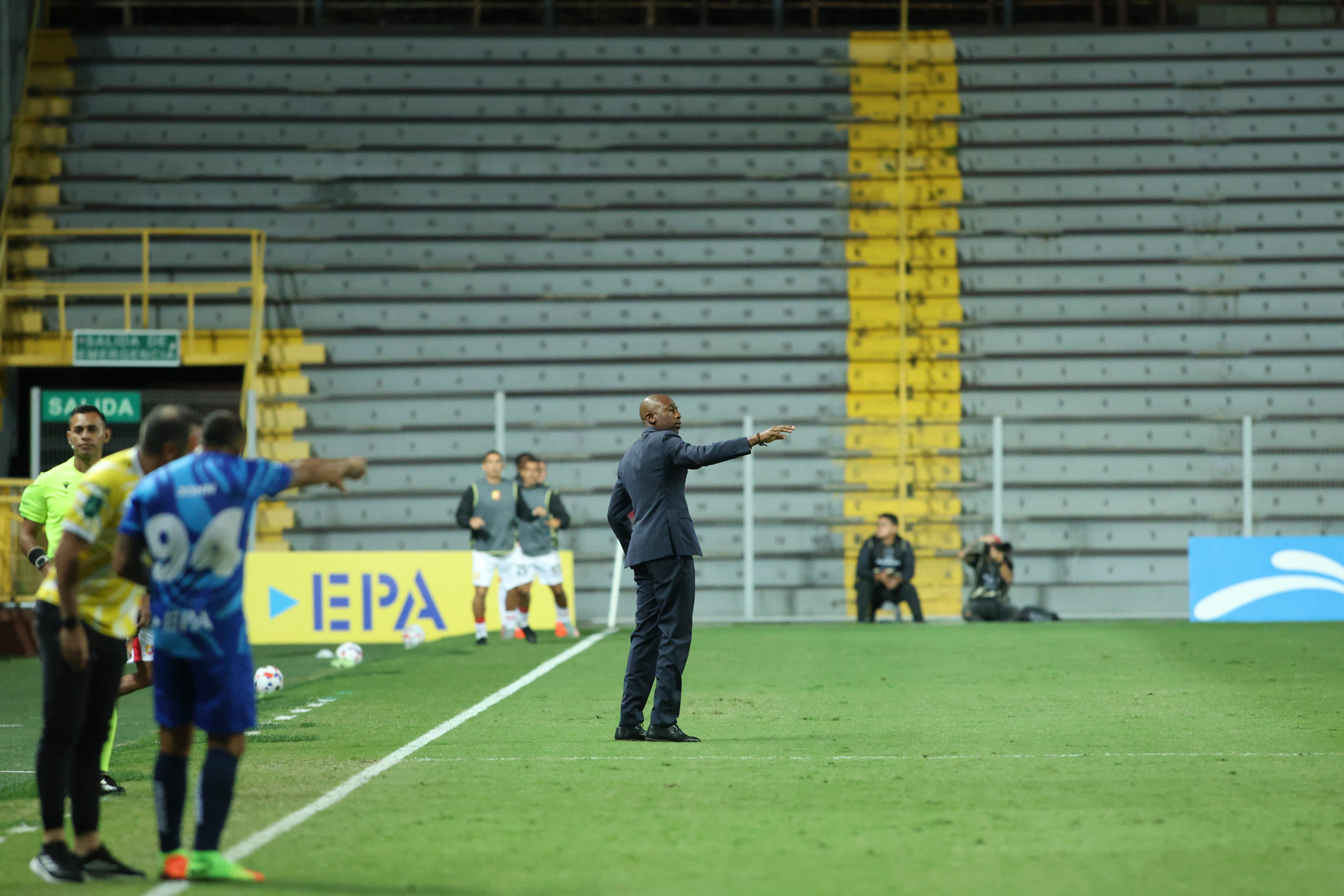 partido Escorpiones FC contra CS Herediano