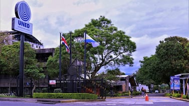 UNED ofrecerá becas para quienes desean iniciar una carrera universitaria: conozca las fechas