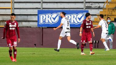 Exjugador del Herediano y periodista están listos para caminar hacia el altar