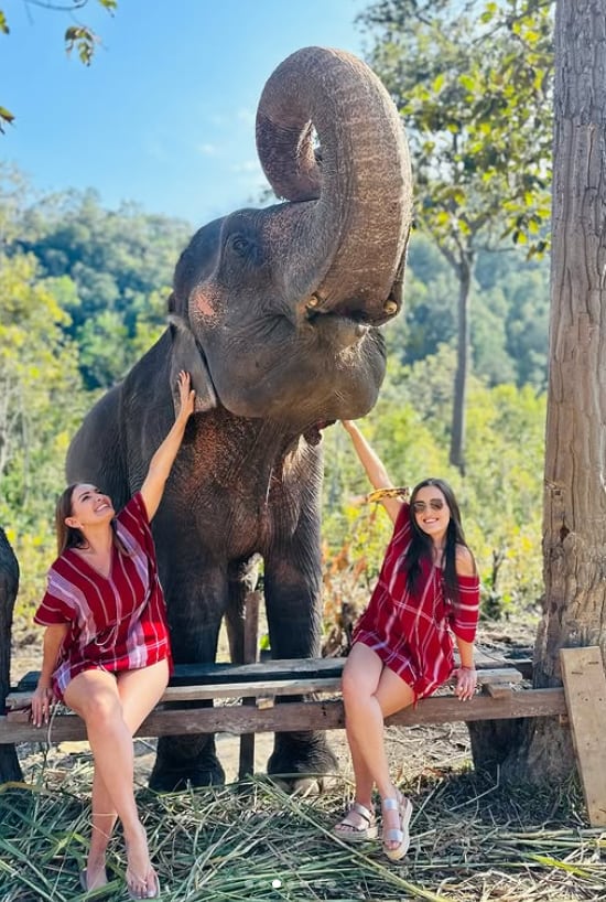 La exreina de belleza Marisol Soto y su hija Marianne en Tailandia