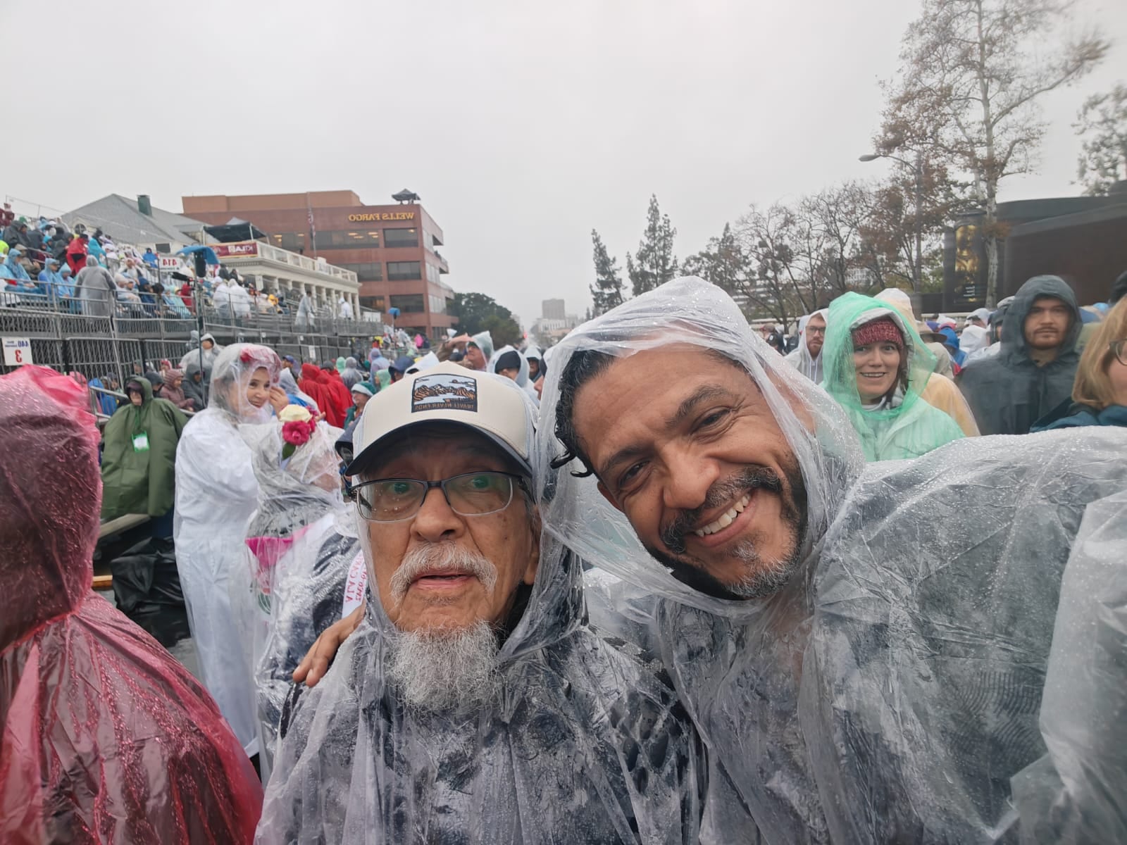 Federico Jara Caravaca, vecino de Hatillo, cumplió su sueño de ver el Desfile de las Rosas en vivo.