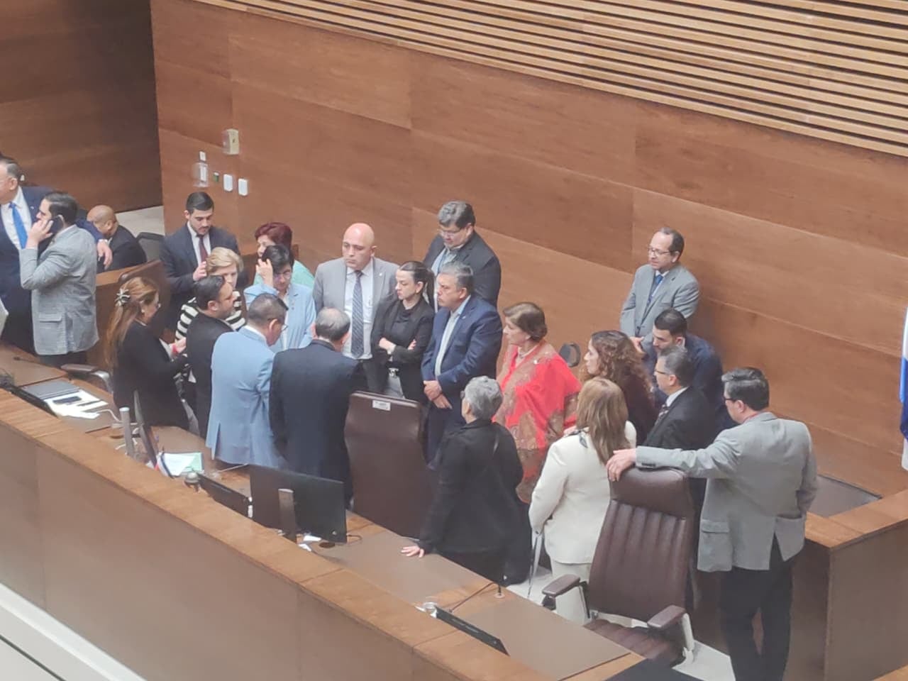 Diputados sobre inmunidad de Chaves