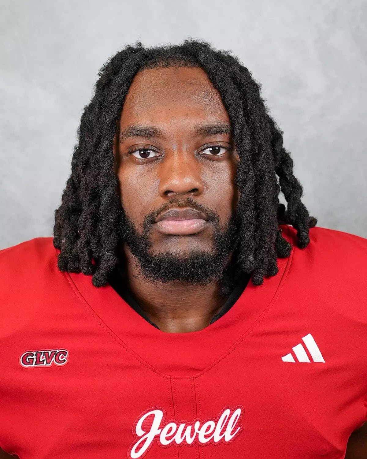 MicahJo Barnett era corredor del equipo de fútbol americano de William Jewell College.