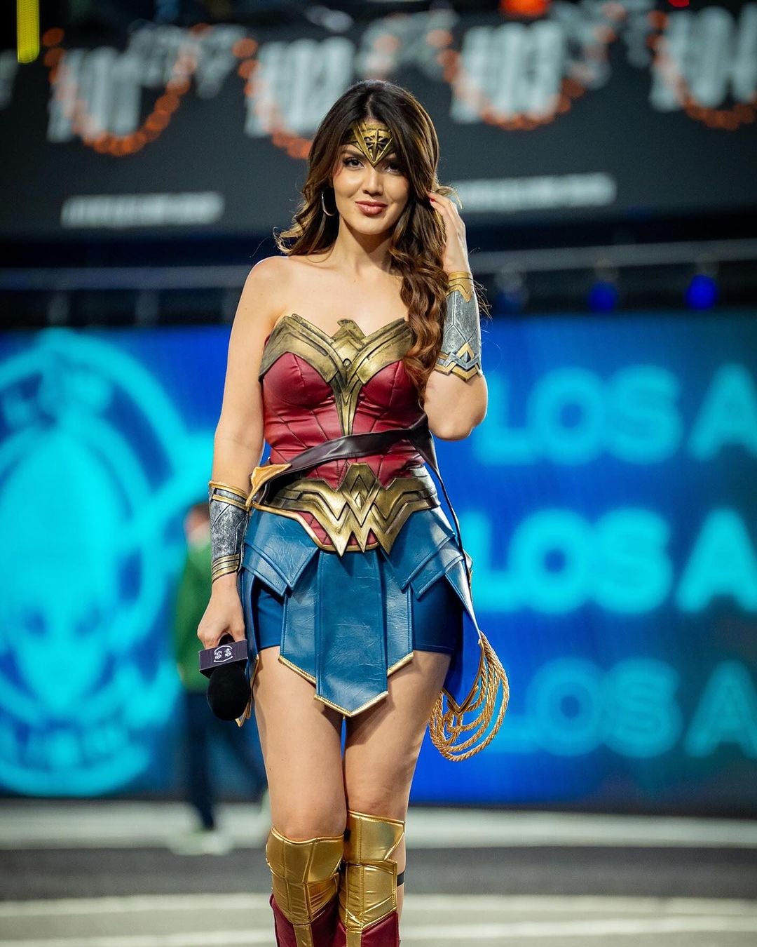 La periodista Pamela Muñoz sorprendió en la reciente edición de la Kings League Américas. Instagram.